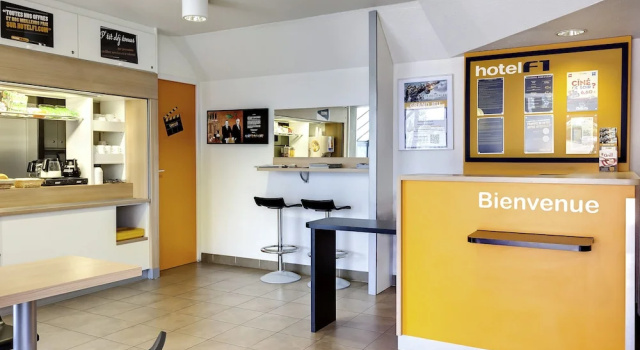 hotelF1 Aulnay le Blanc Mesnil Garonor A3