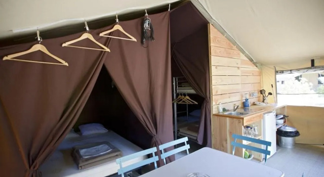 Huttopia Fontvieille, Rezervasyon Kamp Alanı Fontvieille Alpilles