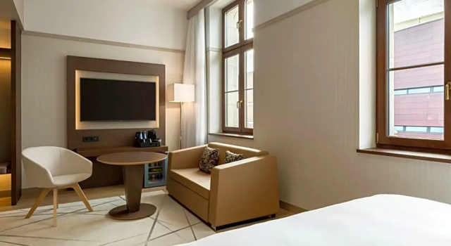 Номер Comfort AC Hotel by Marriott Wroclaw