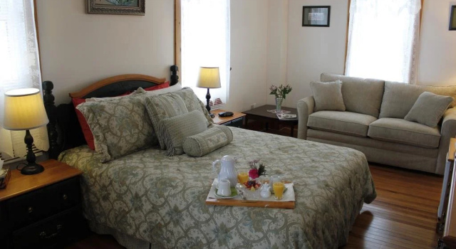 Le Cachet B&B, Забронировать Отель «постель и завтрак» Норт-Хэтли Eastern Townships