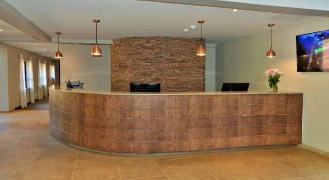 Premier Hotel Sani Pass