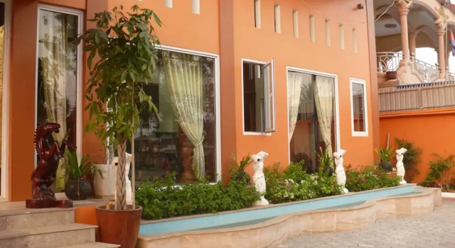 Vanne Hotel, Varaa Hotelli Băt Dâmbâng Battambang Province