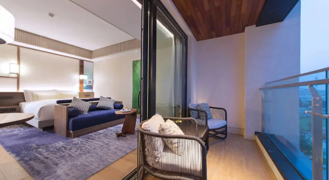 Двухместный номер Business с балконом The Anandi Hotel and Spa Shanghai