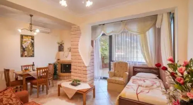 Hotel Eirini, Rezervați Hotel Glyki 