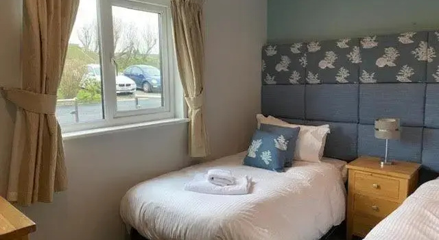 Haven House with Hot Tub on Retallack Resort with 4 bedrooms, Забронировать Курортный отель Отели Сент-Колумб-Мейджор с бассейном, Бассейн
