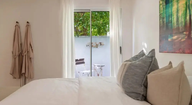 Malibu Villa with Beach Access and Ocean View, Забронировать Дом для отпуска Отели Лос-Анджелеса с парковкой, Парковка