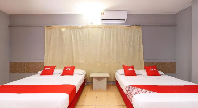 Oyo 89676 Hotel 22