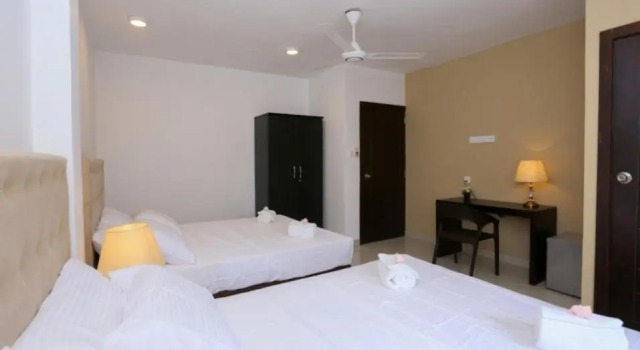 5 @ Rodney Place, Rezervați Bed and Breakfast Hoteluri în Borella cu parcare, Parcare