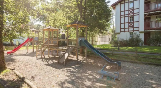 Biscarrosse Lac-Domaine de Gascogne- avec piscine, Забронировать Апартаменты/квартира Отели Бискарросс с парковкой, Парковка