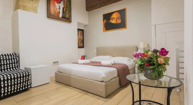 Red Rooms by Wonderful Italy