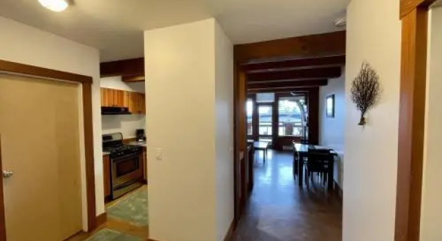 Whiskey Landing #210 Seaside by Natural Elements Vacation Rentals, Rezervasyon Otel Ucluelet 