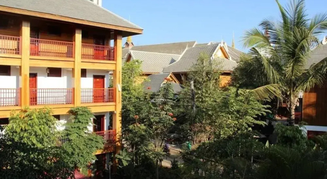 Jingbao Villiage Inn, Забронировать Отель Отели Сишуанбаньна 3 звезды, 3*