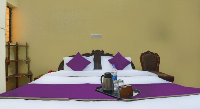The Maurvi Inn, Забронировать Отель Бани-Парк 
