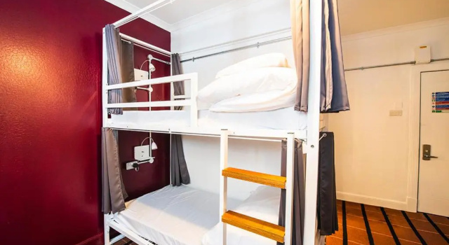 Кровать в общем номере Safestay Glasgow Charing Cross
