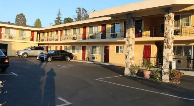 Islander Motel Santa Cruz CA, Забронировать Мотель Отели Санта-Круз с бассейном, Бассейн