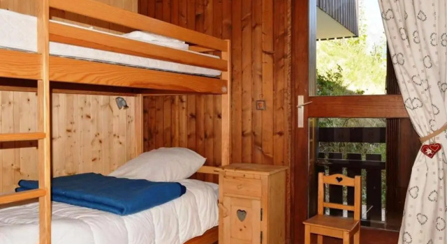Appartement ensoleillé 3 pièces - 6 pers avec cheminée au Grand Bornand, proche des pistes - FR-1-241-117, Забронировать Апартаменты/квартира Ле-Гран-Борнан Лыжный курорт на озере Анси