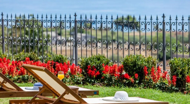 Villa Sea Breeze, Boek Villa Split Split-Dalmatia County, in de buurt van Taboo Beach