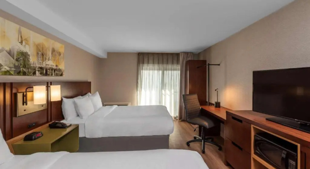 Четырёхместный номер Superior Comfort Inn
