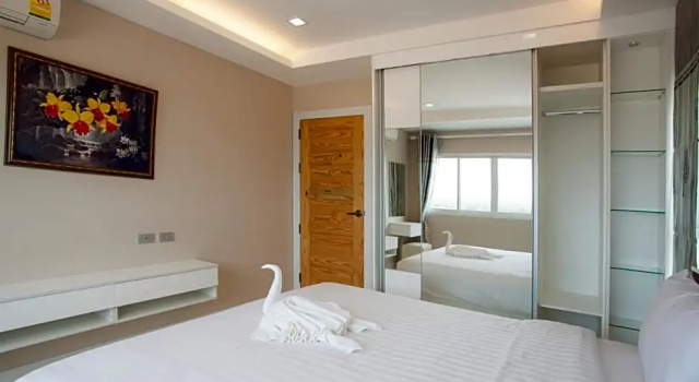 Двухместный номер Deluxe с балконом Royal Grand Pattaya