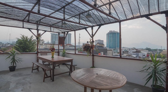 RedDoorz Hostel near Braga Citywalk, Rezervovat Hostel Bandung Kidul 