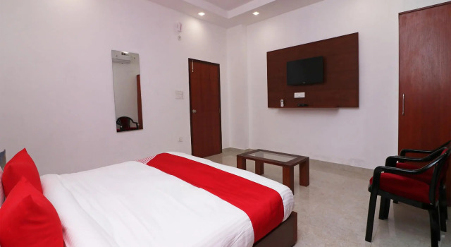 OYO 28328 Rex Cabana, Забронировать Отель Индрараст Национальный столичный округ Дели