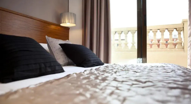 Апартаменты Serennia Apartamentos Ramblas - Plaça Catalunya