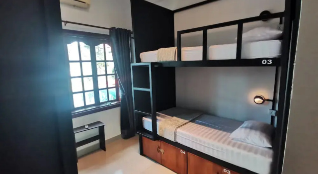 Mad Monkey Hostel Siem Reap, Забронировать Хостел Сиемреап Провинция Сием-Рип, рядом с Wat Bo Temple