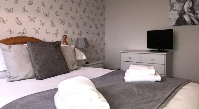 Bewick Crescent Serviced Accomodation, Забронировать Дом для отпуска Отели North Pennines с парковкой, Парковка