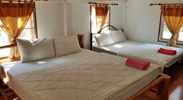 Baan Phanawan Resort