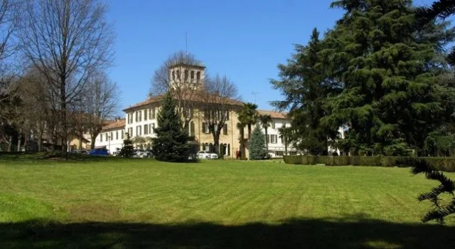 Villa Lomellini, Boek Villa Montebello della Battaglia Lombardije