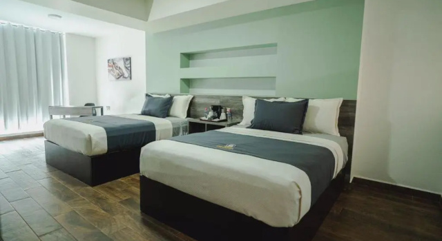 Real Naviero Hotel Ejecutivo, Varaa Hotelli Manzanillo Colima