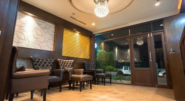 The Room at Msociety Impact Muangthong Thani, Забронировать Отель Отели Нонтхабури с парковкой, Парковка
