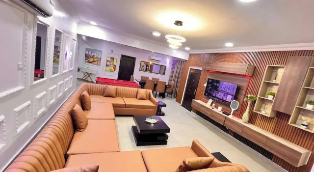 Eazym Shortlet Apartment, Rezervasyon Daire Bwari otoparklı oteller, Otopark