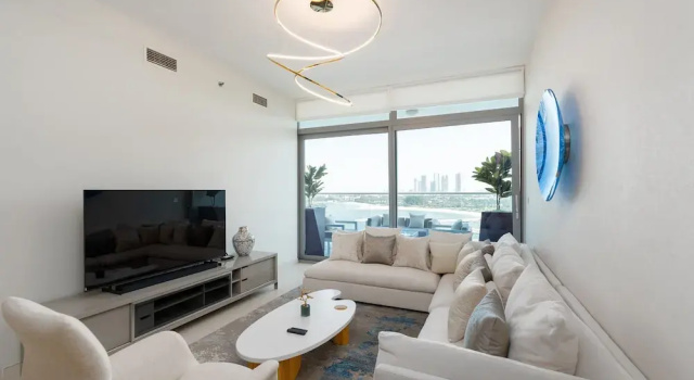 Urban 1BR Palm Apt w Beach Access, Забронировать Апартаменты/квартира Апартаменты Эмирата Дубая, рядом с Knowledge village Tram Station, Апартаменты/квартира