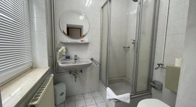 Номер Standard Pension Nadia