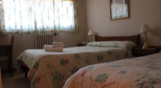 Трёхместный номер Standard с балконом и с красивым видом из окна Hotel Marydor