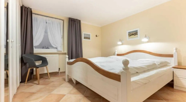 Haus am Dorfteich App 4, Rezervați Apartament Wenningstedt Sylt