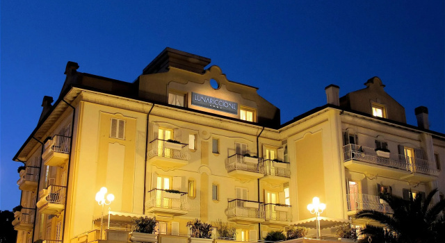 Hotel Luna Riccione e Aqua Spa Only Adults +12, Забронировать Курортный отель Курортные отели Побережья Римини, Курортный отель