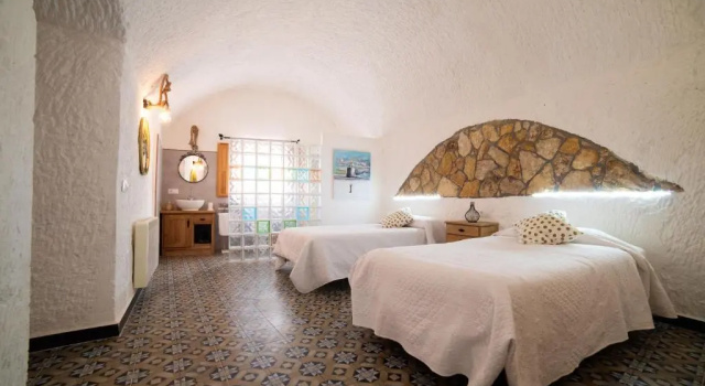 2 bedrooms house with city view and enclosed garden at Purullena