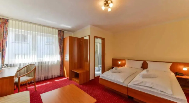 Двухместный номер Standard Hotel Hessischer Hof