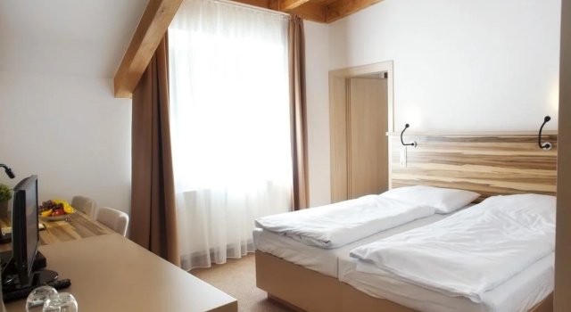 Hotel Monínec, Забронировать Отель Седлец Центральной Богемии