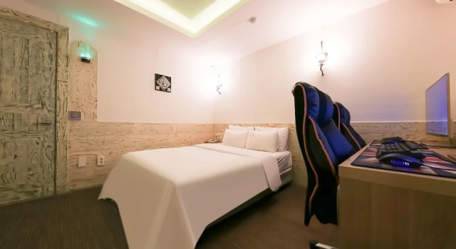 Hotel BOBOS, Забронировать Отель Отели в центре Тэджна с завтраком, отели в центре Тэджна с завтраком