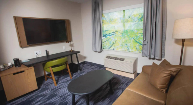 Четырёхместный люкс Fairfield Inn & Suites by Marriott Philadelphia Broomall/Newtown Square