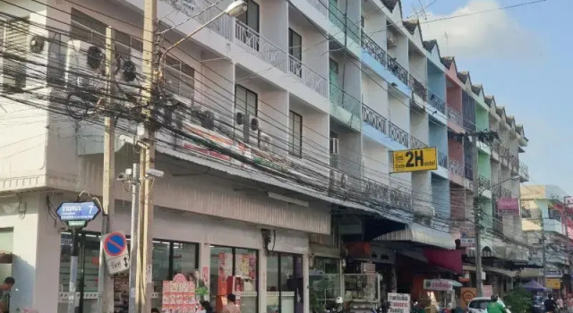 Gate 2Hostel