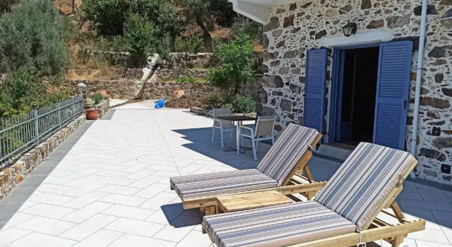 Polios, Đặt Biệt thự Avdhoulianá 