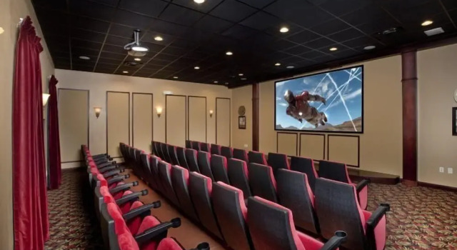 Stunning 5 Bedroom 5 Bath Home In Paradise Palms Resort