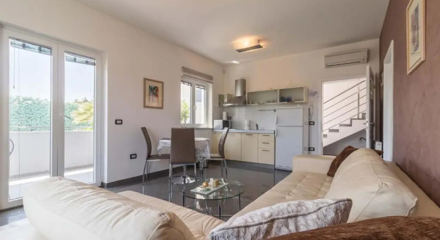 Luxury villa Nicol with pool and sea view 300m from the beach, Забронировать Вилла Пула Pula Riviera