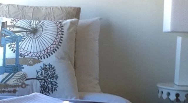 Bed and Breakfast at Stephanie's, Забронировать Отель Уильямстаун Melbourne Region