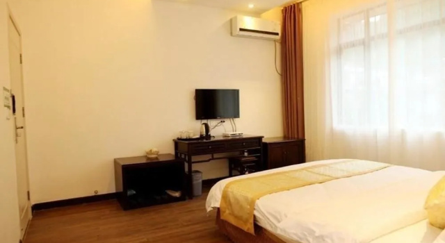 Отель Yangshuo Happy Hotel
