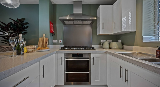 Seven Residence - Hot tub 5 min to Bicester Village, Book Hotel Bicester 